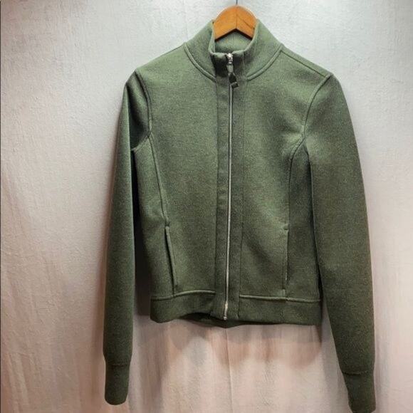 Victoria Sport green full zip jacket Extra Small - Picture 1 of 7